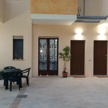 Loru Πανσιόν 3*